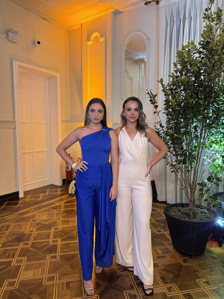 Fernanda Cabanilhas e Luciana Cabanilhas em evento